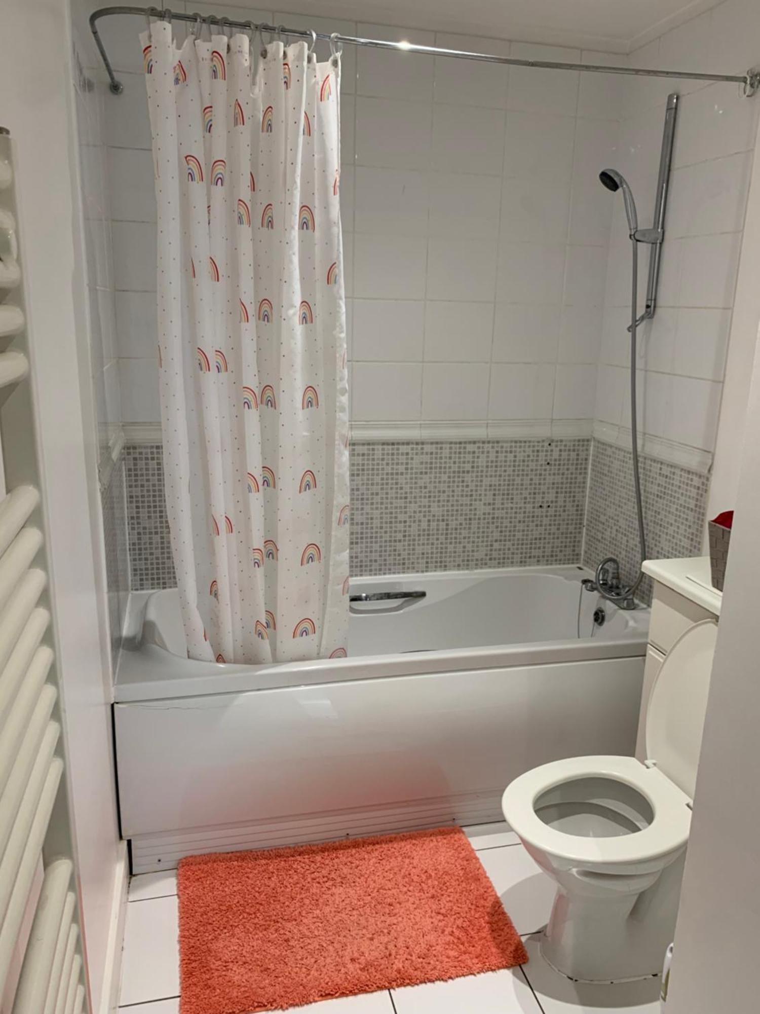 Room In Stratford With Private Bathroom And Parking London Eksteriør billede